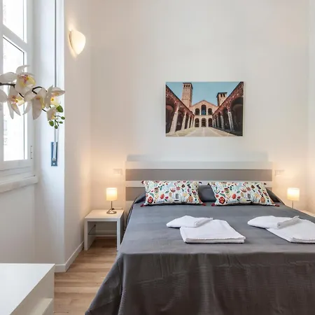 Aristotele Building - B Apartamento